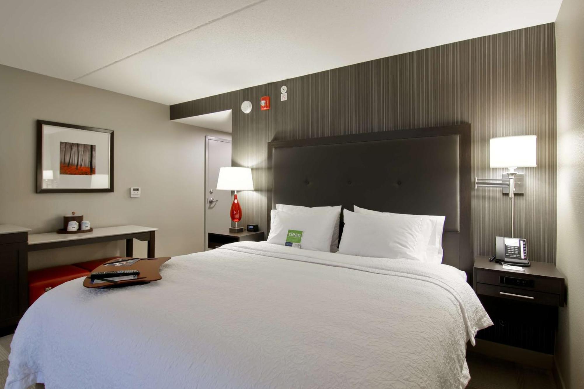 Hampton Inn & Suites By Hilton Toronto Маркем Экстерьер фото